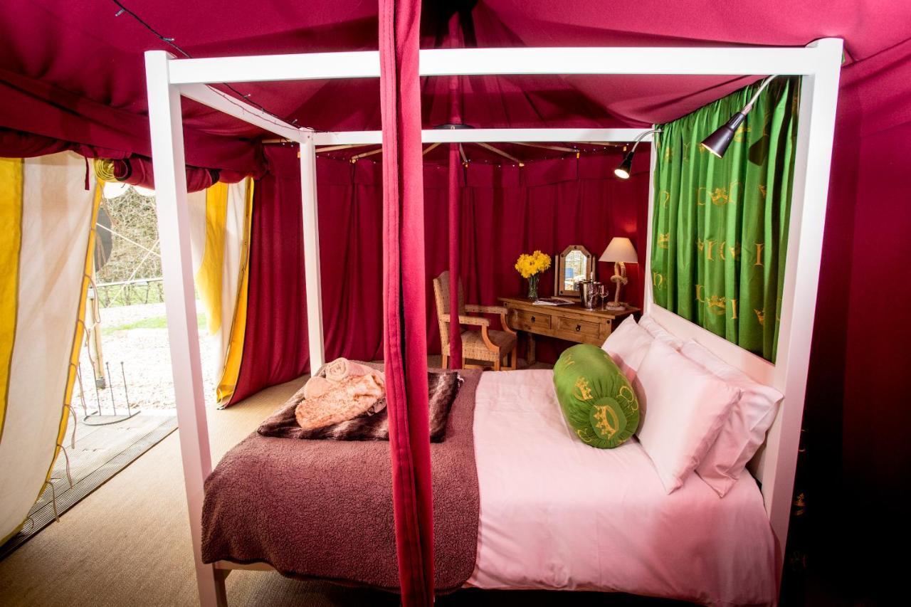 Leeds Castle Knights Glamping Hotell Exteriör bild